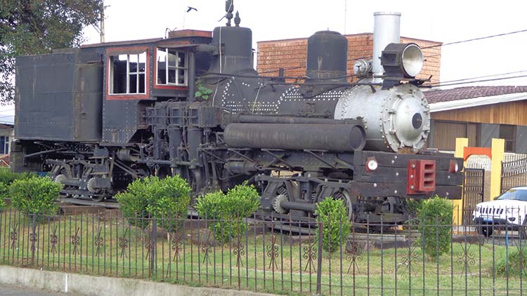 Saquean piezas históricas del tren interoceánico en Teziutlán