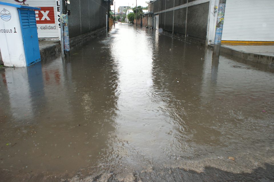 Tromba deja afectaciones e inundaciones en la región de Izúcar