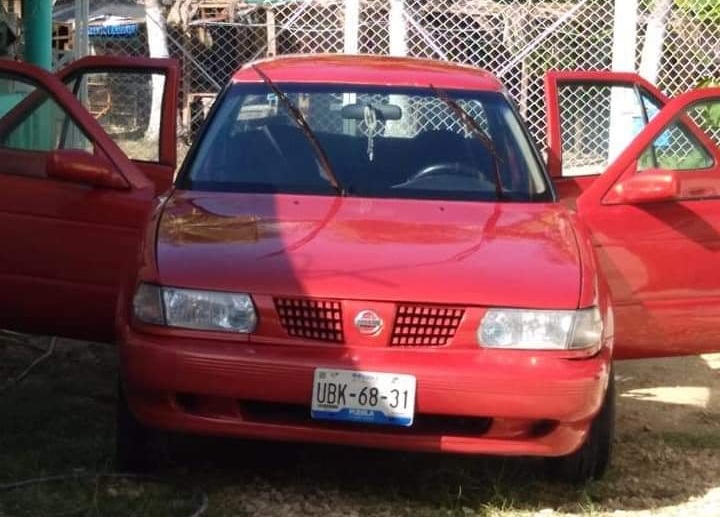 Acuden a un rosario y les roban su vehículo en Tecamachalco