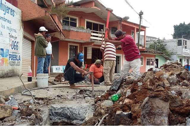 Rehabilita Xicotepec tubería de agua con más de 50 años de antiguedad