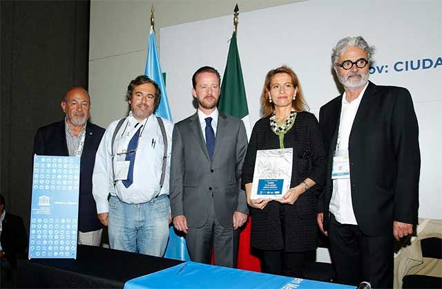 Suman ayuntamiento y Unesco obra literaria al acervo cultural de Puebla