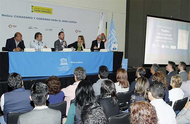 Suman ayuntamiento y Unesco obra literaria al acervo cultural de Puebla