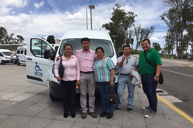 Recibe DIF de San Pablo Anicano una unidad de transporte para personas con discapacidad