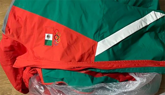 Equipo mexicano de softbol tira uniformes a la basura tras su eliminación de Tokio