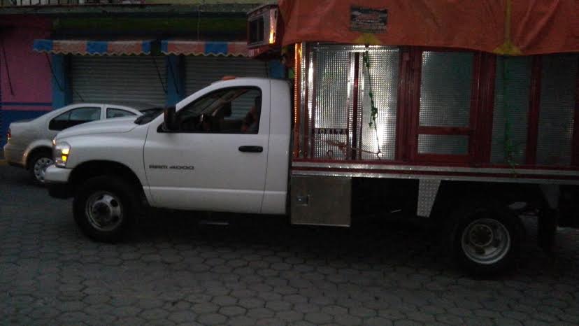Recuperan camioneta con legumbres que fue robada en Serdán