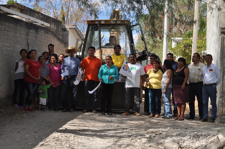 Con inicio de pavimentación, cierra el año la Comuna de San Pablo Anicano
