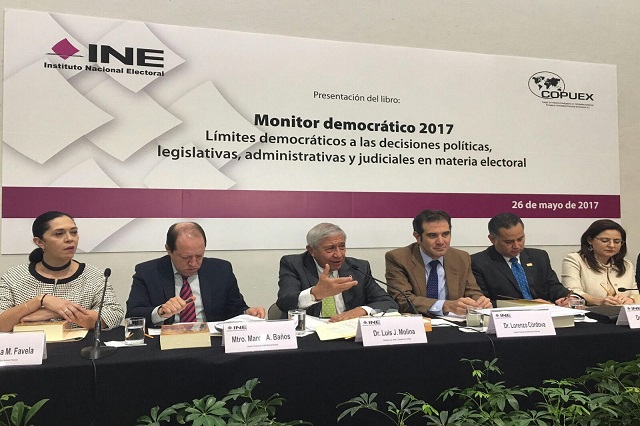 Presentan IEE estudio "Monitor Democrático 2017