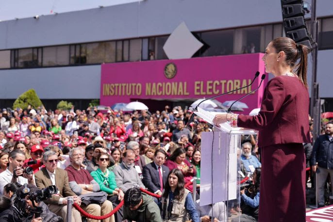 Sheinbaum se registra ante el INE como candidata a la Presidencia de la República