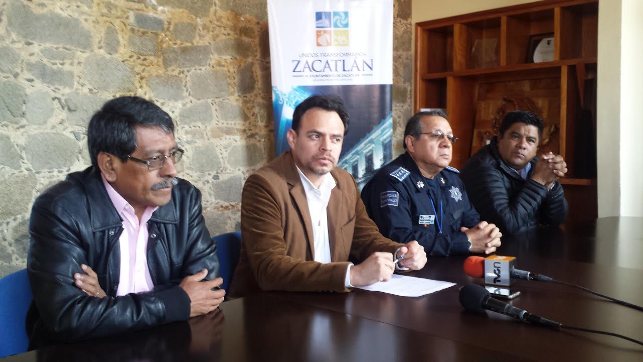 Critica presidente operativo de Finanzas en comercios de Zacatlán