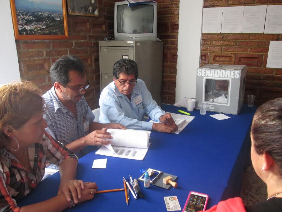 Acusan compra de votos en interna del PAN en Huauchinango