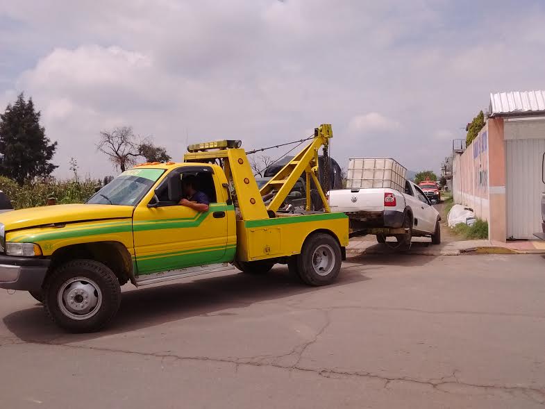Autoridades ponen a disposición vehículos asegurados a huachicoleros en Texmelucan