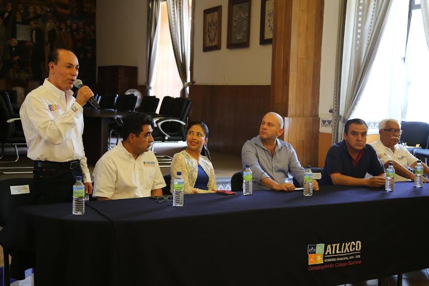 Galeazzi Berra entrega diplomas a anfitriones turísticos de Atlixco