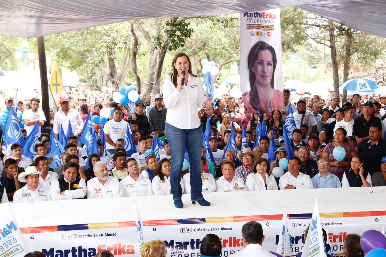 Más estancias infantiles para Puebla, promete Martha Erika
