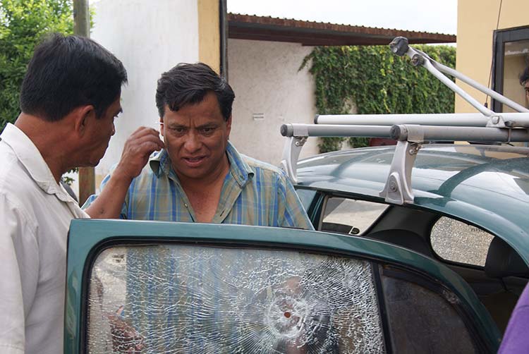 Denuncia UNTA intimidación contra familia de dirigente en San Gabriel Chilac