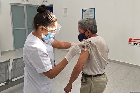 Habrá 14 centros de vacunación contra Covid en Tehuacán y Tlacotepec