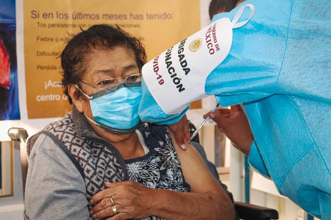 Sin contratiempos inicia vacunación Covid en San Lorenzo Chiautzingo