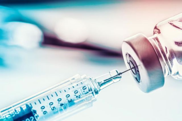 Detectan lotes falsos de Gardasil 9 en México; Cofepris emite advertencia 