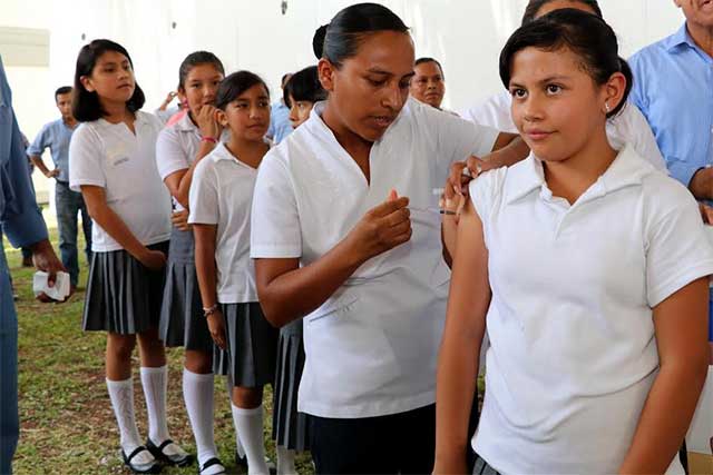 Arely Sánchez embodegó vacunas para niños, adolescentes y adultos