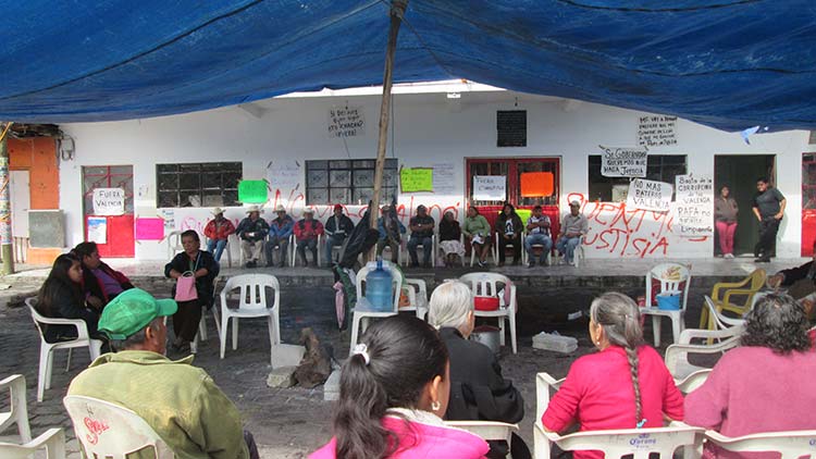 Mantienen plantón en Venustiano Carranza a favor de Puebla Unida