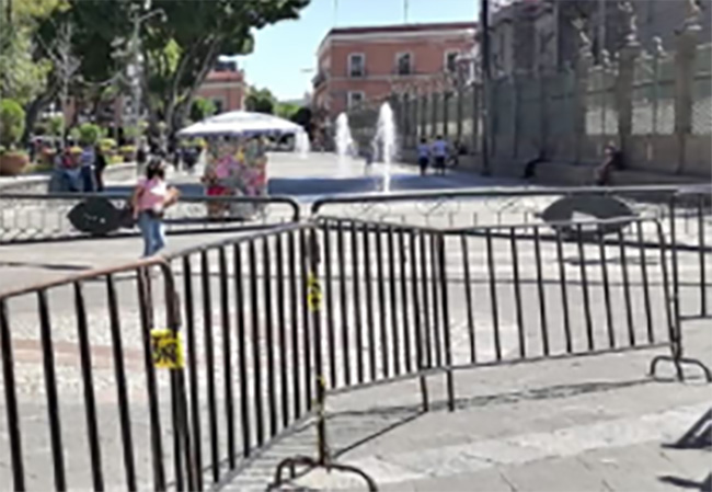 Retirarán vallas del zócalo hasta que termine el Buen Fin: Rivera