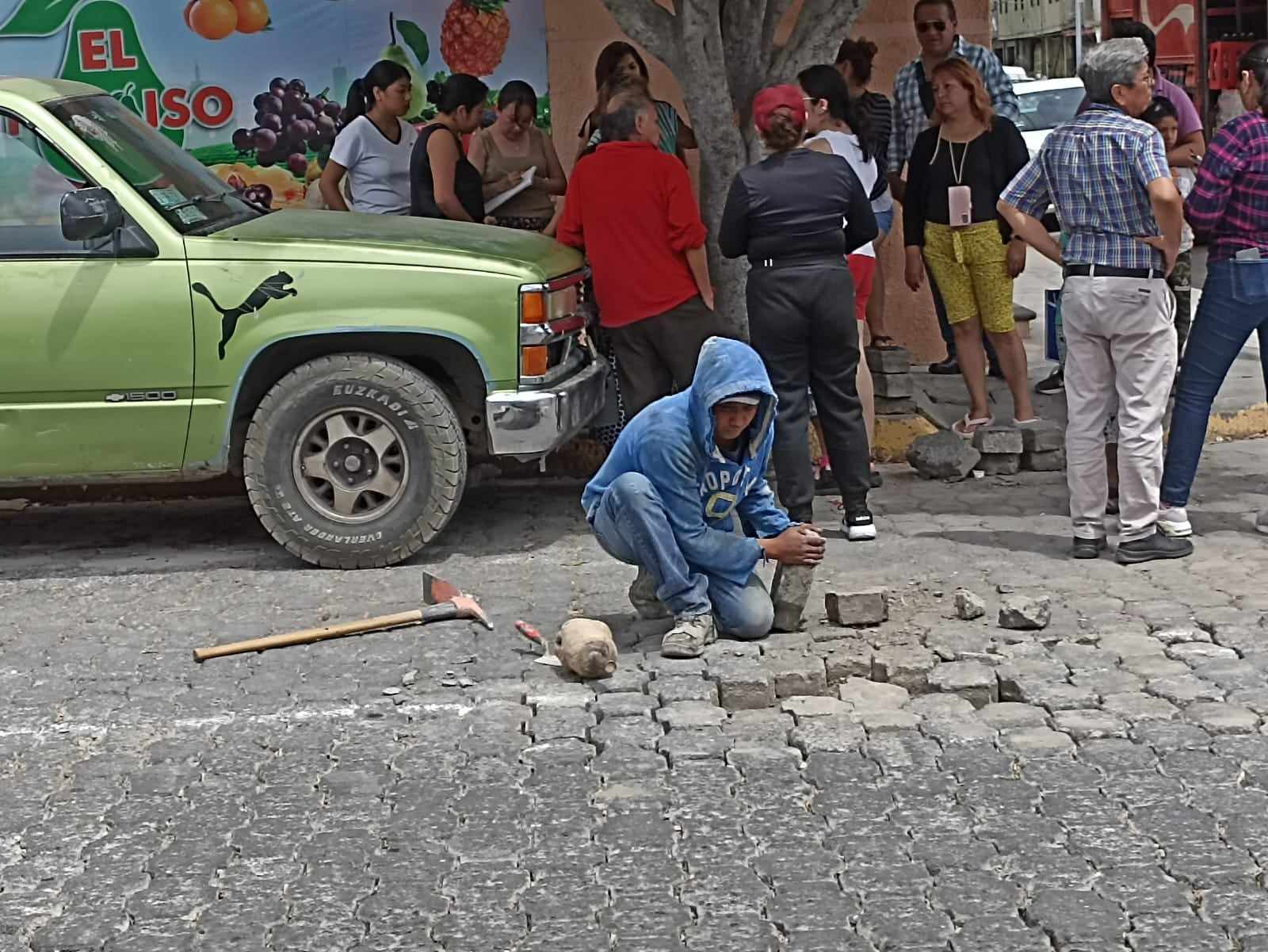 Vecinos frenan obra del Oosapat en Tehuacán
