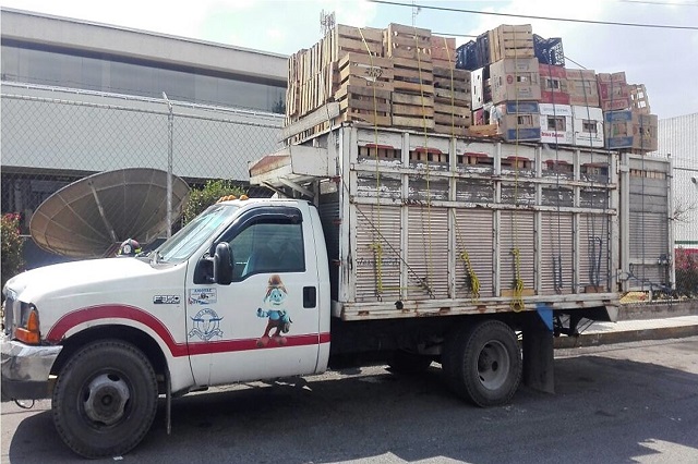 Detienen a hombre que transportaba combustible robado en Puebla