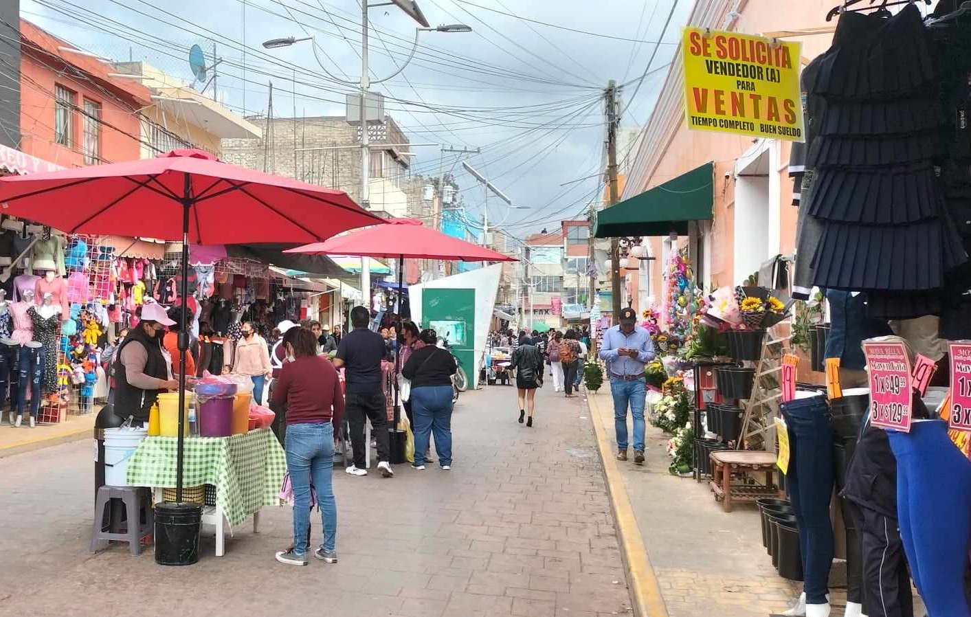 Advierten sanciones y decomisos a comerciantes en calles de Tehuacán