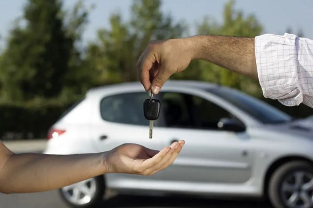 Fraudes al vender o comprar autos en redes: cómo protegerte del engaño