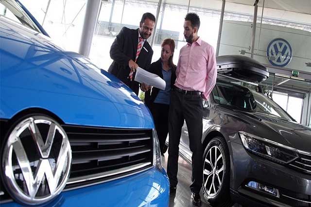 Cae 8.4% cantidad de compradores de autos en Puebla