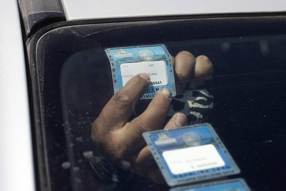 Presentan denuncia ante Fiscalía por hologramas apócrifos de verificación