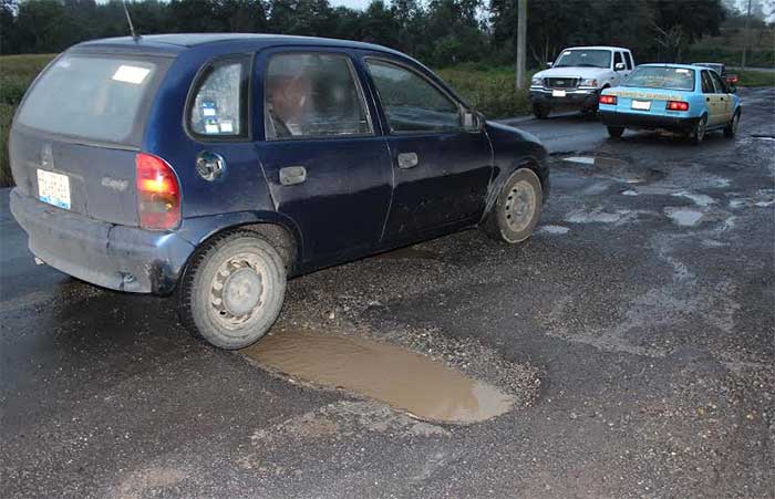 Lluvias afectan las carreteras en la Sierra Norte de Puebla