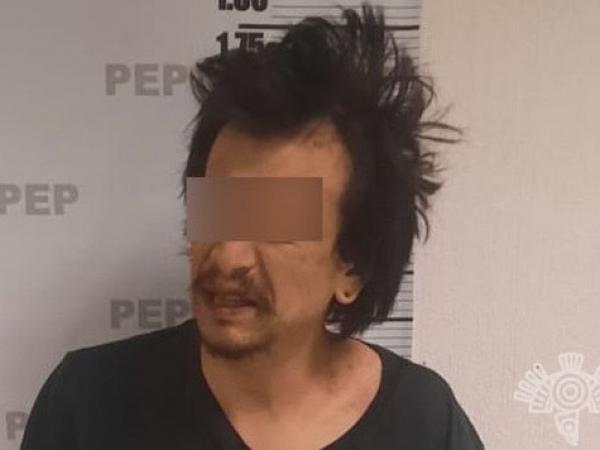 Drogado, Víctor agredió a su madre en Agua Santa