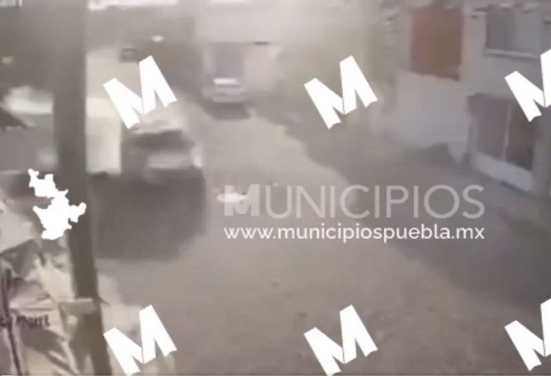 VIDEO Policía atropella a motociclista en el SNTE; el agente ya fue detenido