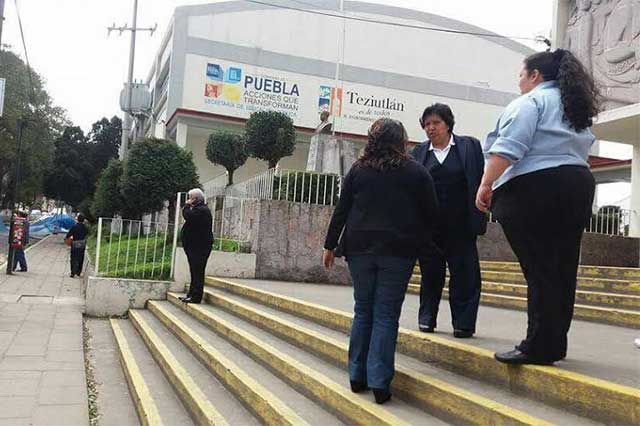 Viento tira techos, árboles y deja heridos en el estado de Puebla