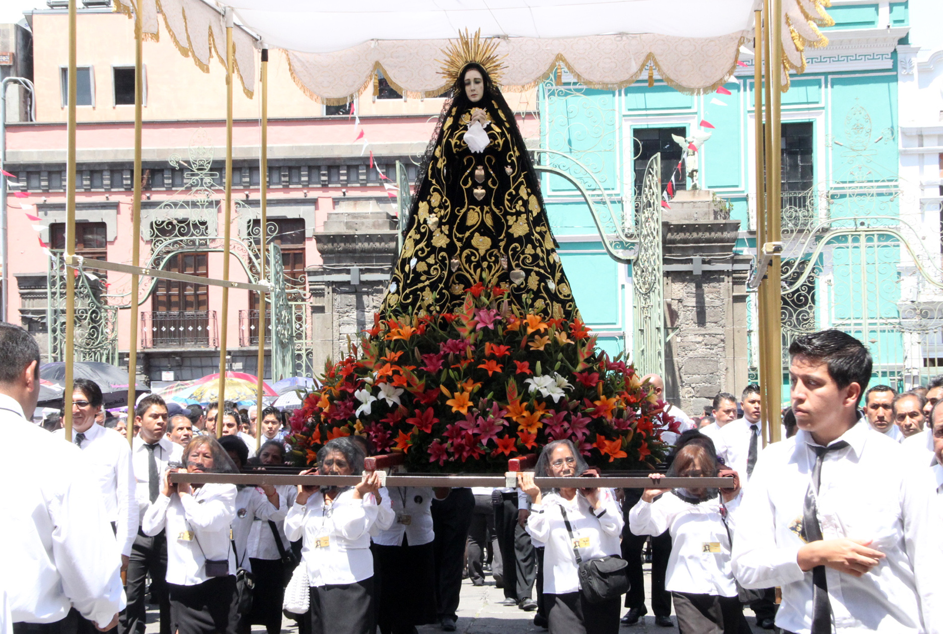Coronavirus no cancelará Procesión de Viernes Santo en Puebla