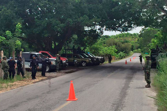 Ejército vigila San José Acateno para evitar más ejecutados