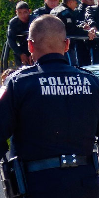 Con cámaras en uniformes vigilarían a policías en Tehuacán 