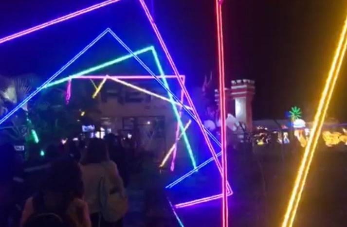 Llevan parte de la villa iluminada de Atlixco a un espacio privado