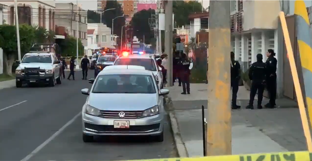 VIDEO Puebla violenta, asesinan al abogado Samuel León en la colonia La Paz