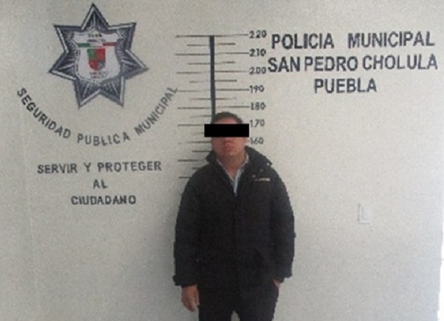 Detienen a chofer por golpear a su mujer en San Pedro Cholula