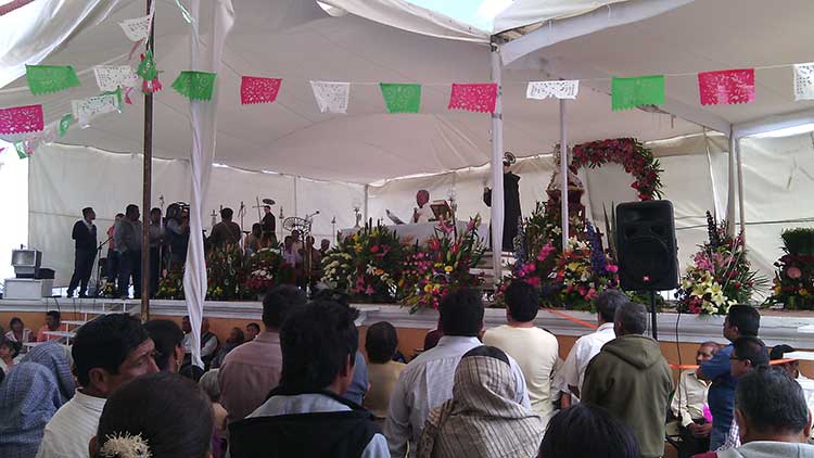 Opositores al Parque de Cholula protestan en fiestas religiosas