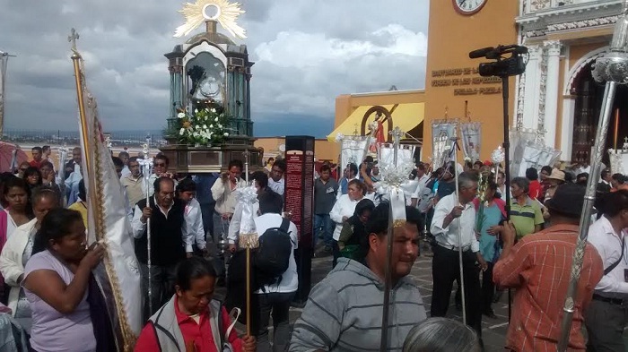 Con virgen a cuestas piden cancelación del Parque Intermunicipal