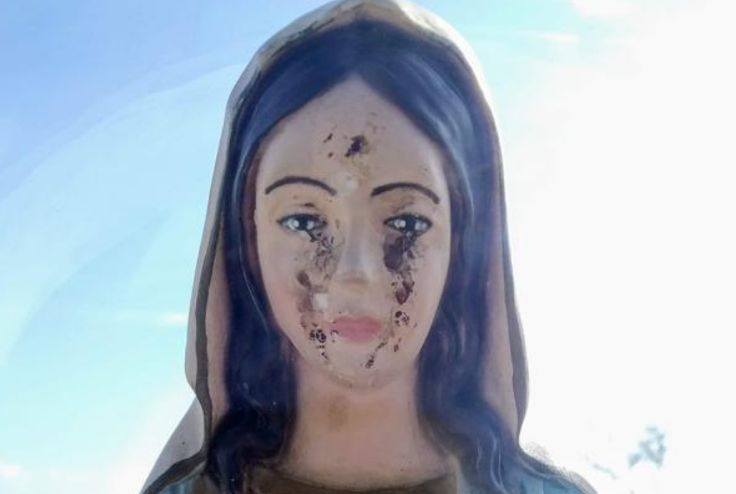 ¡Era fraude! Revelan la verdad detrás de la Virgen italiana que lloraba sangre