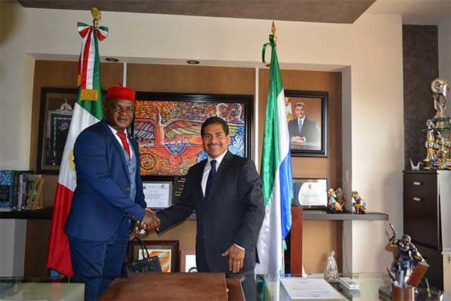 Embajador de Sierra Leona visita Tecamachalco