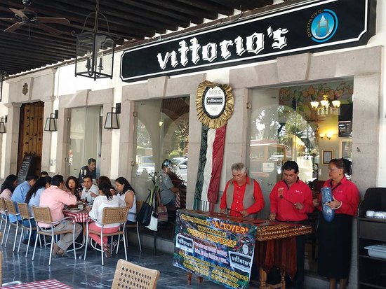 Roban 250 mil pesos del restaurante Vittorio\'s en Atlixco