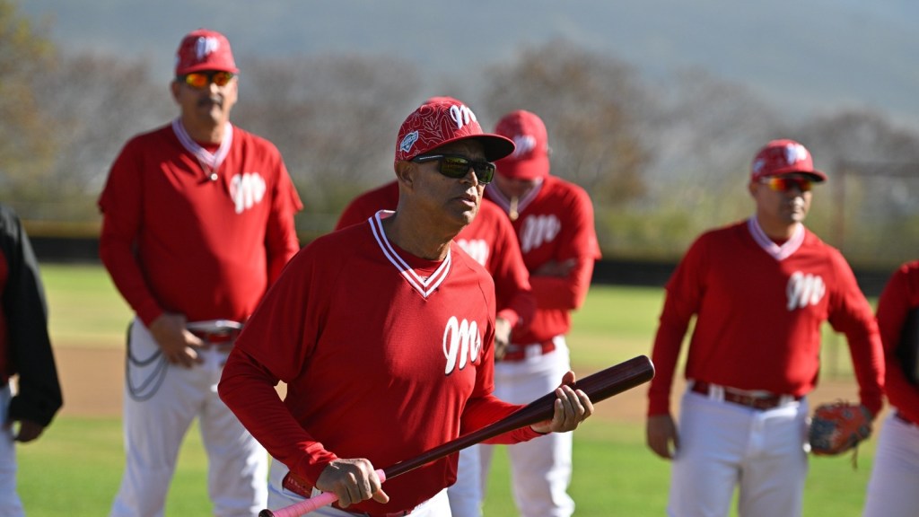 Lorenzo Bundy regresará a dirigir a los Diablos Rojos