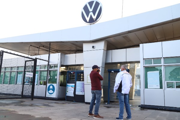 Realiza Volkswagen paro técnico este miércoles en planta de Puebla