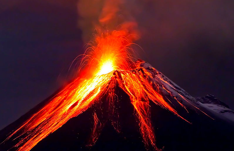 VIDEO Así se ve la erupción del volcán Krakatoa