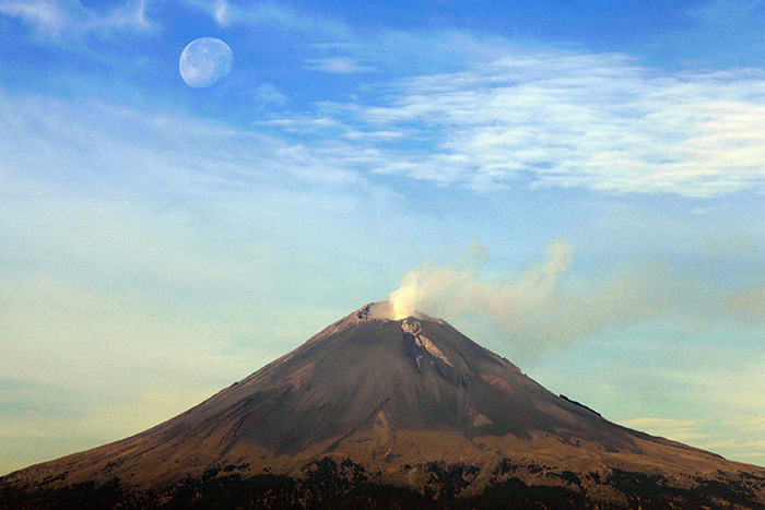 Registra Popocatépetl 46 exhalaciones en 24 horas