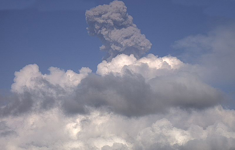 Popocatépetl registra 14 explosiones en 24 horas